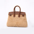 Softlock™ Essential Tote - Medium Camel